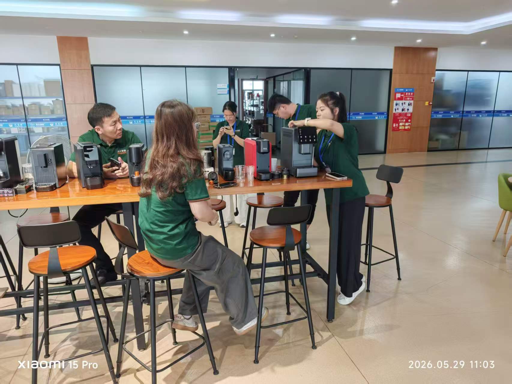 การฝึกอบรมทีมเครื่องชงกาแฟมืออาชีพช่วยเพิ่มการเติบโตของคำสั่งซื้อและคุณภาพการบริการได้อย่างไร การฝึกอบรมทีมเครื่องชงกาแฟมืออาชีพช่วยเพิ่มการเติบโตของคำสั่งซื้อและคุณภาพการบริการได้อย่างไร