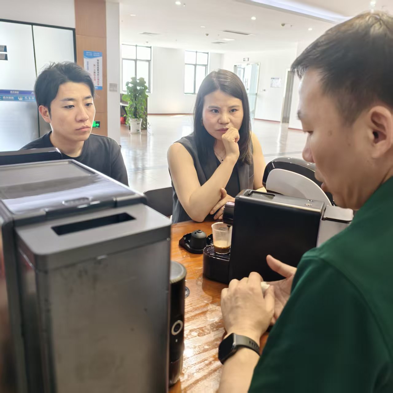 เหตุใดลูกค้าชาวญี่ปุ่นจึงเยี่ยมชม SEAVER เพื่อซื้อเครื่องชงกาแฟอัตโนมัติขั้นสูงและเครื่องชงกาแฟแบบพกพา เหตุใดลูกค้าชาวญี่ปุ่นจึงเยี่ยมชม SEAVER เพื่อซื้อเครื่องชงกาแฟอัตโนมัติขั้นสูงและเครื่องชงกาแฟแบบพกพา